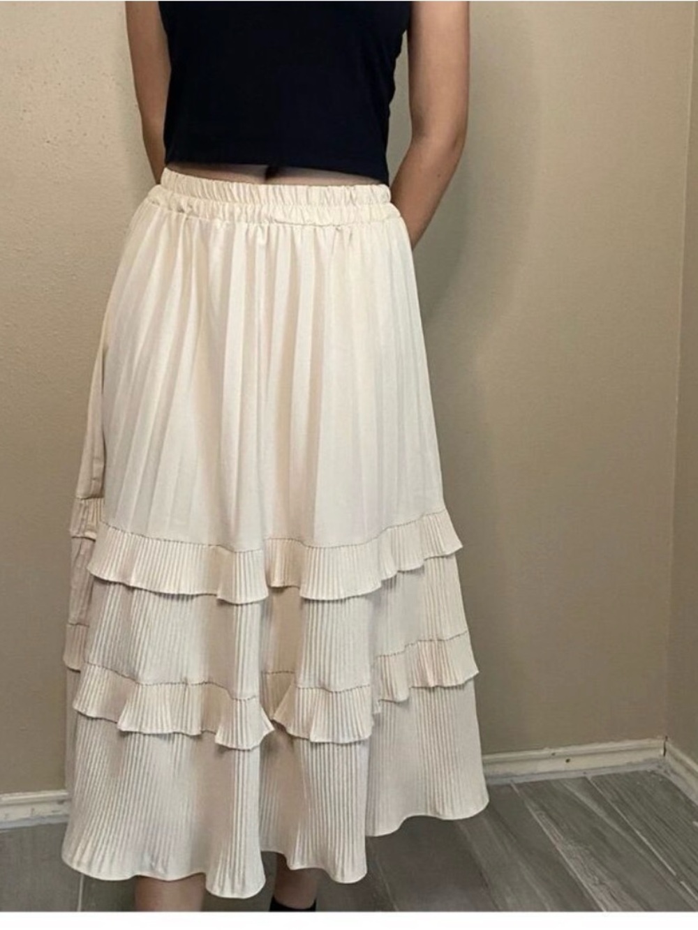 Alice Blue Beige Tiered Pleated Maxi Skirt (Elastic Waist Band) size M